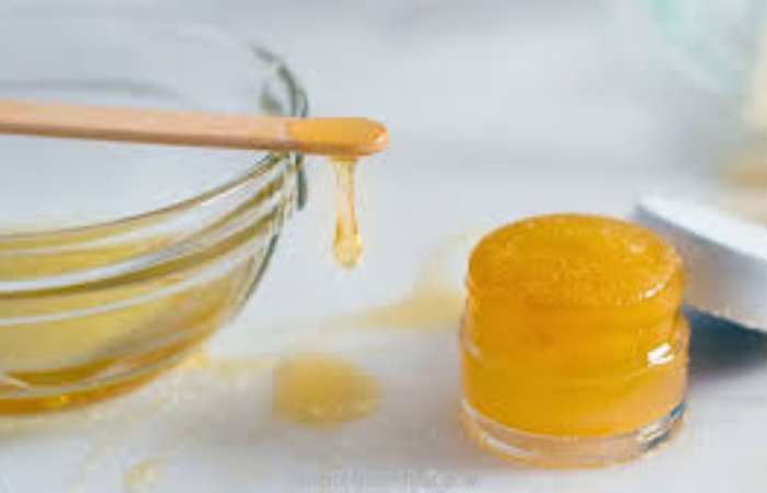 sugar and honey lip scrub